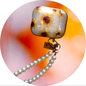 Apple AirPods 1 & 2 Sunflower with Pearl handle protective case